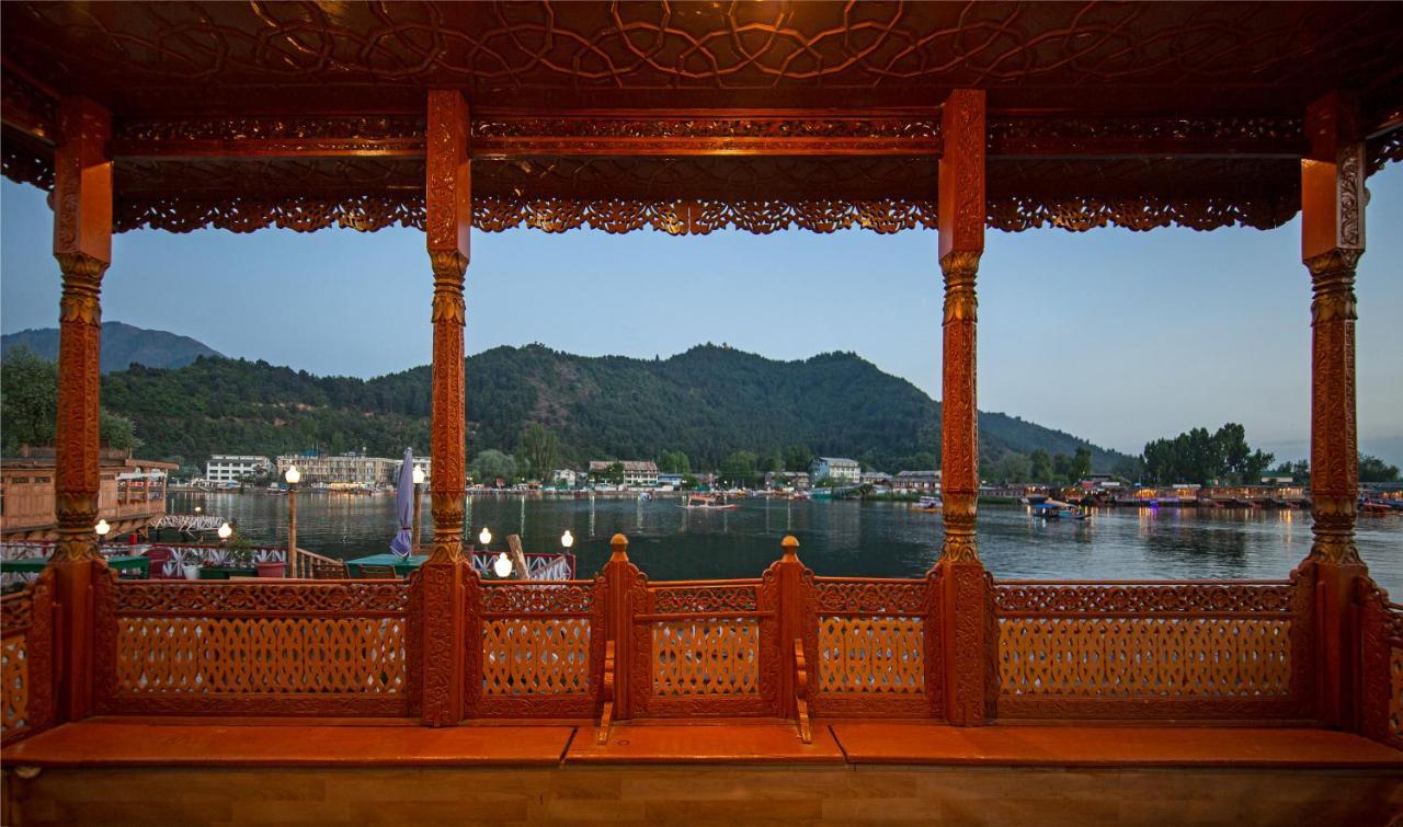 Kolu Group Of Houseboats Srīnagar Exterior foto